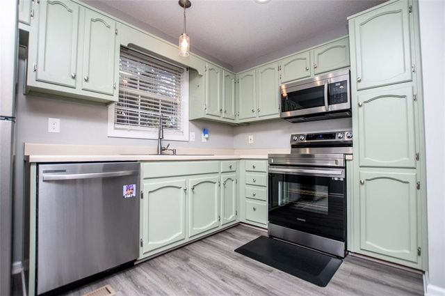 489 BETHANY WOODS Drive, Temple, GA 30179