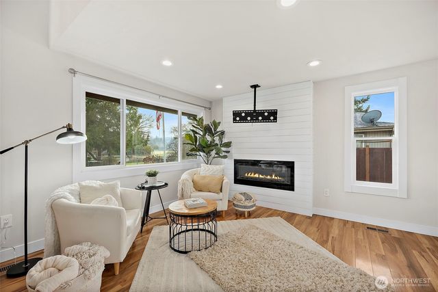 338 Charwila Lane, Enumclaw, WA 98022