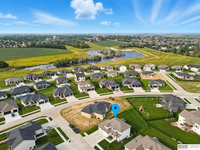 12111 S 207 Street, Gretna, NE 68028