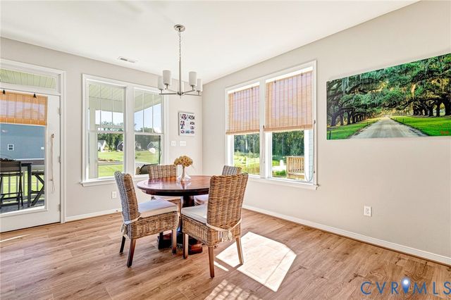 8469 Chimney Rock Dr, Mechanicsville, VA 23116