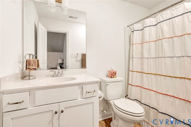 8469 Chimney Rock Dr, Mechanicsville, VA 23116