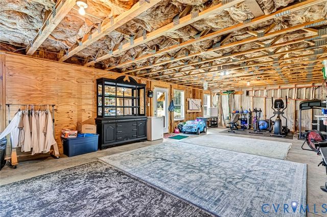 8469 Chimney Rock Dr, Mechanicsville, VA 23116