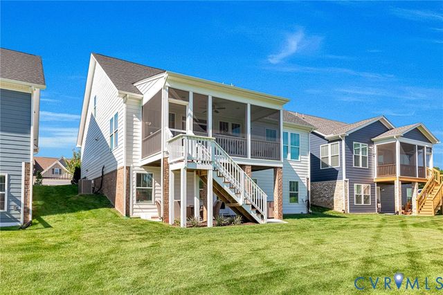8469 Chimney Rock Dr, Mechanicsville, VA 23116