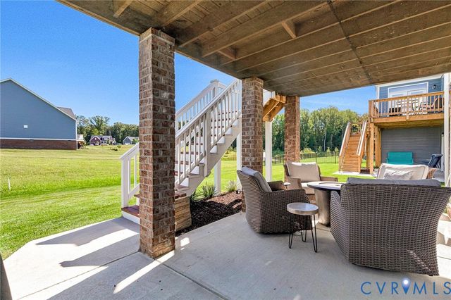 8469 Chimney Rock Dr, Mechanicsville, VA 23116
