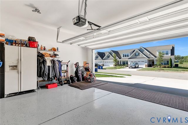 8469 Chimney Rock Dr, Mechanicsville, VA 23116
