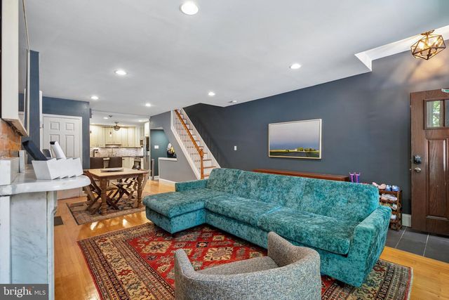 2021 BAINBRIDGE ST, Philadelphia, PA 19146