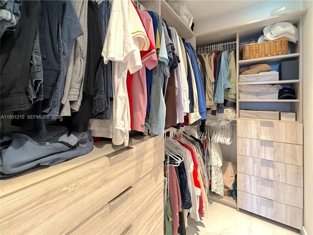 20379 W Country Club Drive 2334, Aventura, FL 33180