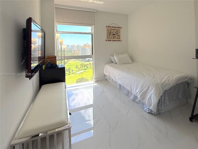 20379 W Country Club Drive 2334, Aventura, FL 33180