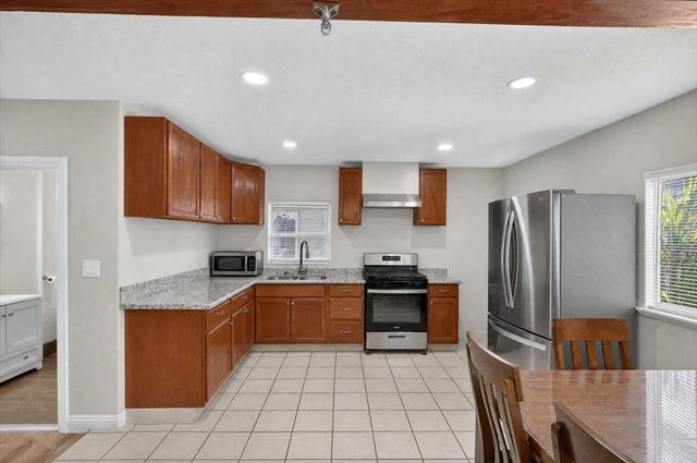 1118 N Augusta Street, Fresno, CA 93701
