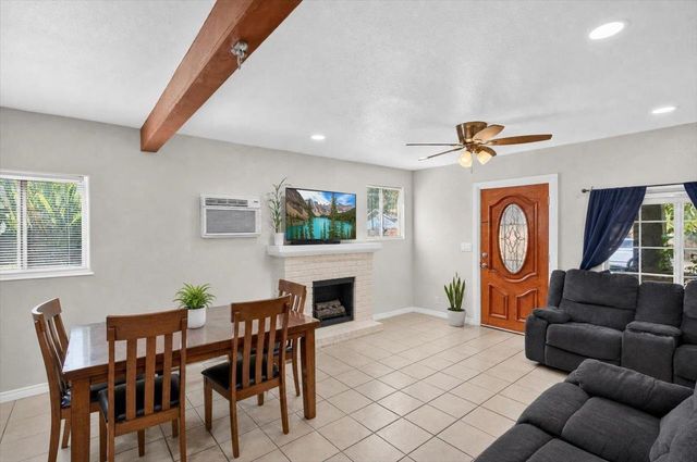 1118 N Augusta Street, Fresno, CA 93701