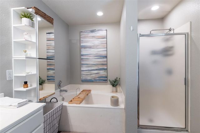 201 S Sumac LN, Georgetown, TX 78633