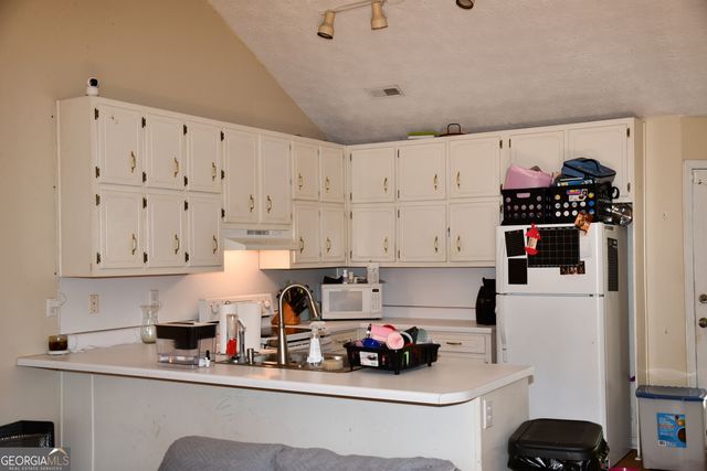 629 Locust Road, Locust Grove, GA 30248