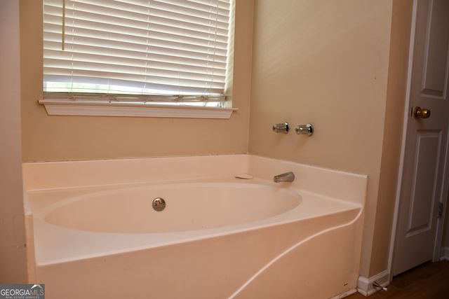 629 Locust Road, Locust Grove, GA 30248