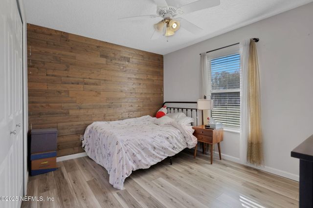 1453 LINDSEY CROSSING Drive, Jacksonville, FL 32218