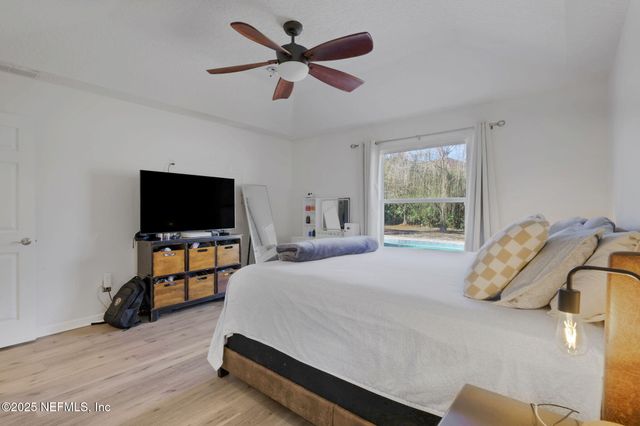 1453 LINDSEY CROSSING Drive, Jacksonville, FL 32218