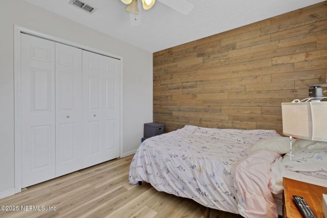 1453 LINDSEY CROSSING Drive, Jacksonville, FL 32218