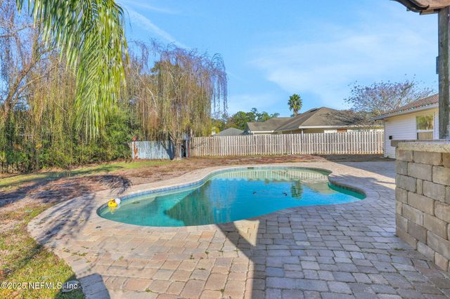 1453 LINDSEY CROSSING Drive, Jacksonville, FL 32218