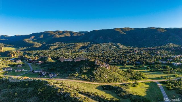 5814 Country Club Drive, Larkspur, CO 80118