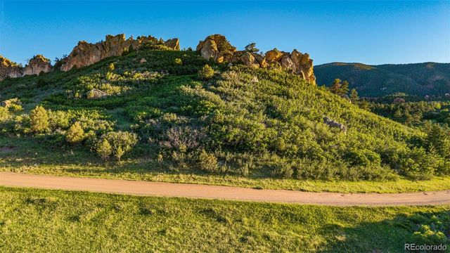 5814 Country Club Drive, Larkspur, CO 80118