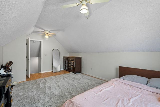 12189 S Fox Ridge Drive, Olathe, KS 66062