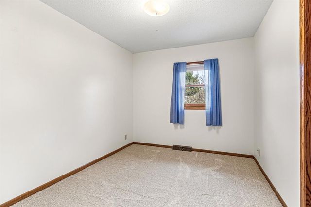 420 Southwood Court, Eau Claire, WI 54701
