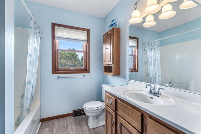 420 Southwood Court, Eau Claire, WI 54701