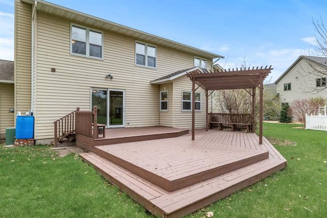 420 Southwood Court, Eau Claire, WI 54701