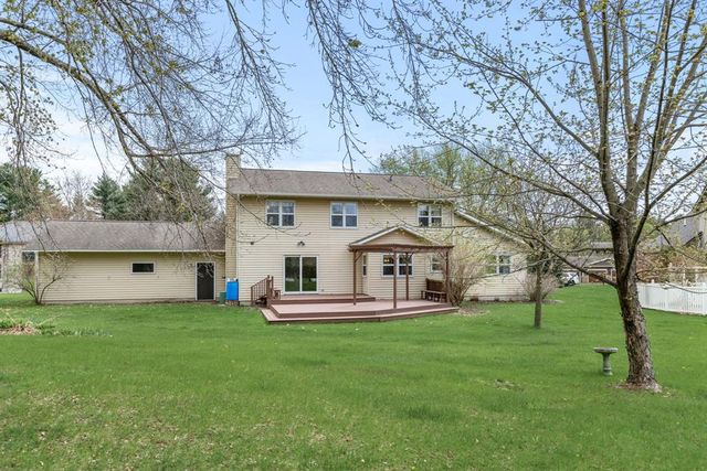 420 Southwood Court, Eau Claire, WI 54701