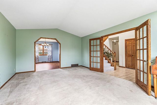 420 Southwood Court, Eau Claire, WI 54701