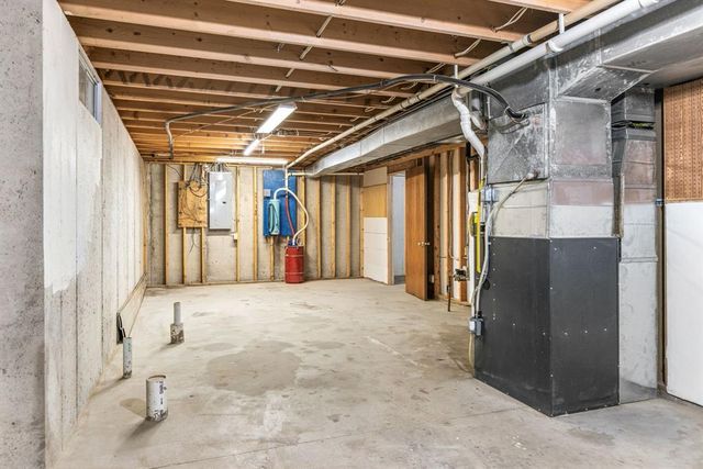 420 Southwood Court, Eau Claire, WI 54701