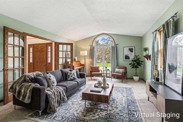 420 Southwood Court, Eau Claire, WI 54701