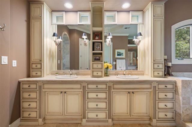 117 Bella Cima DR, Austin, TX 78734
