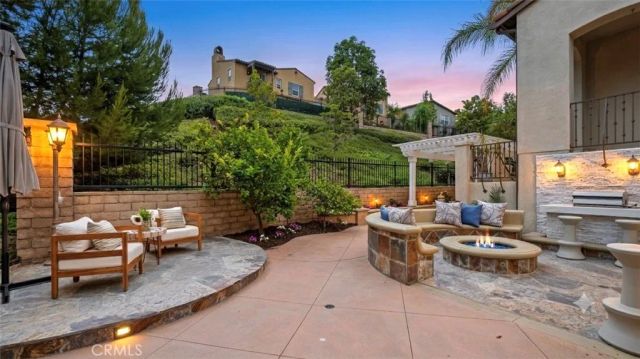 347 Tall Oak, Irvine, CA 92603