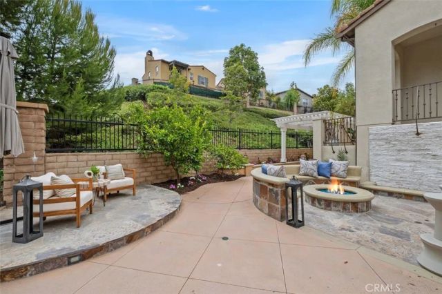 347 Tall Oak, Irvine, CA 92603