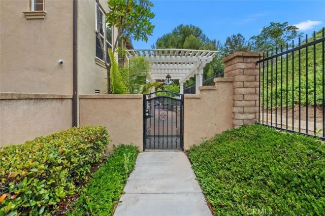 347 Tall Oak, Irvine, CA 92603
