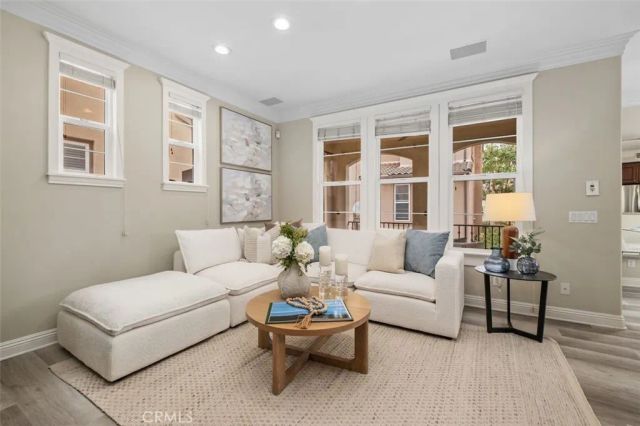 347 Tall Oak, Irvine, CA 92603