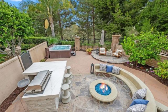 347 Tall Oak, Irvine, CA 92603