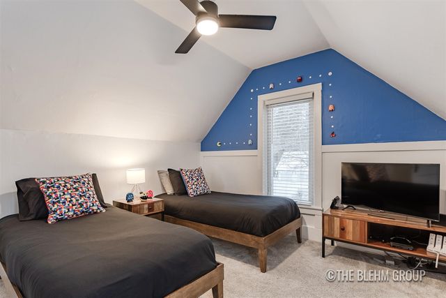 908 Superior Street, South Haven, MI 49090