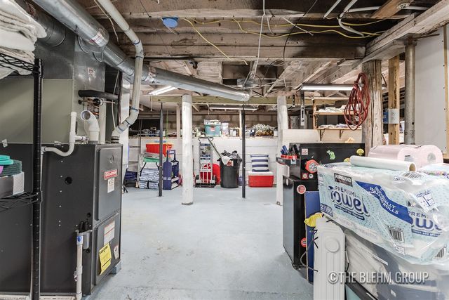 908 Superior Street, South Haven, MI 49090