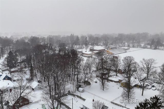 908 Superior Street, South Haven, MI 49090