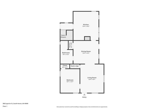 908 Superior Street, South Haven, MI 49090