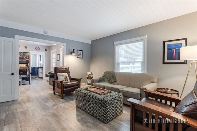 908 Superior Street, South Haven, MI 49090