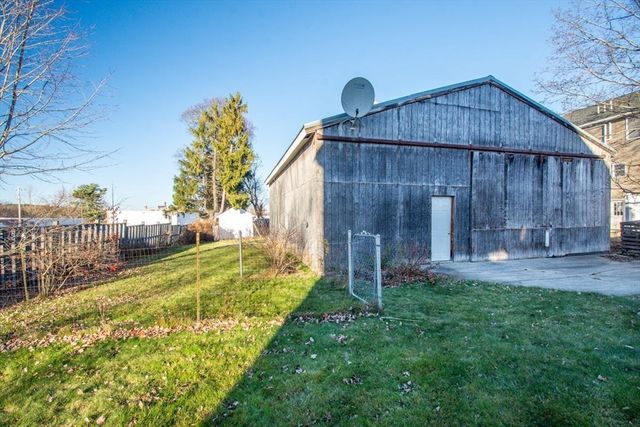 73 Prescott, Lancaster, MA 01523