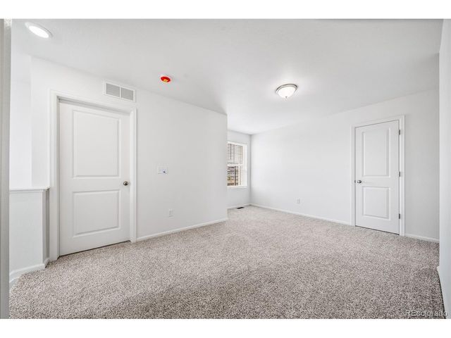 22335 E 39th Ave, Aurora, CO 80019
