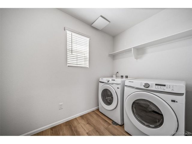 22335 E 39th Ave, Aurora, CO 80019