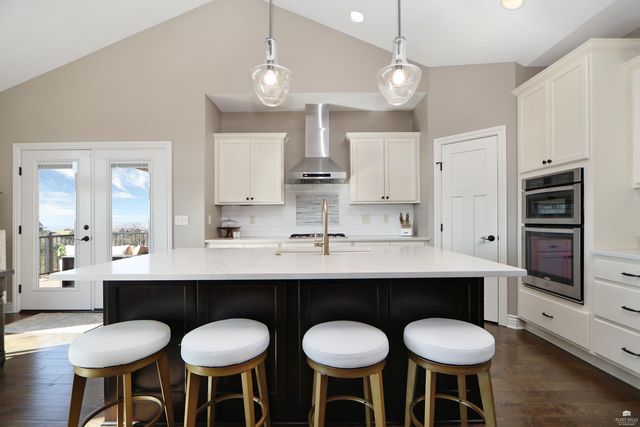 1125 Lochenshire Circle, Manhattan, KS 66503