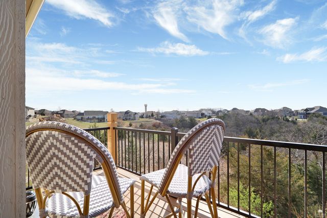 1125 Lochenshire Circle, Manhattan, KS 66503