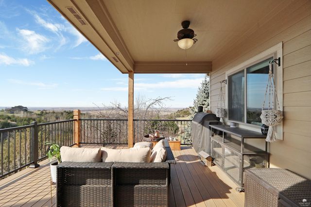 1125 Lochenshire Circle, Manhattan, KS 66503