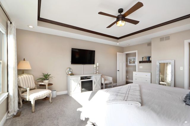 1125 Lochenshire Circle, Manhattan, KS 66503