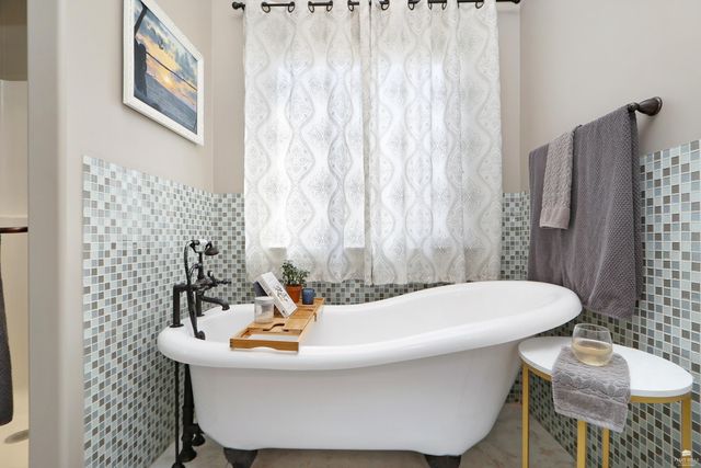 1125 Lochenshire Circle, Manhattan, KS 66503